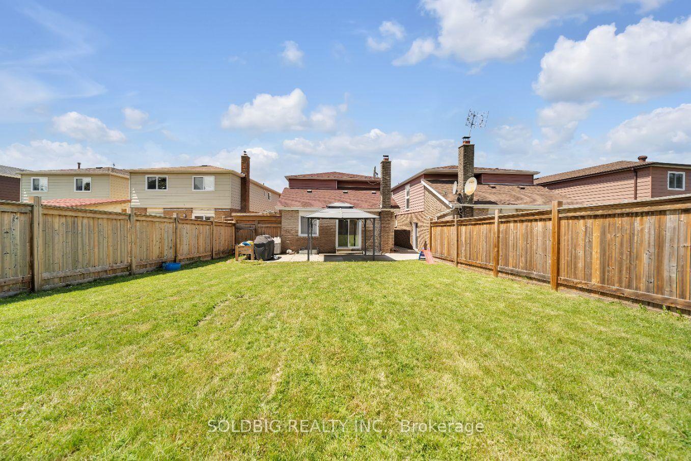 Photo 31 of 76 Banting Crescent, Brampton, Fletcher's West — HOMEH