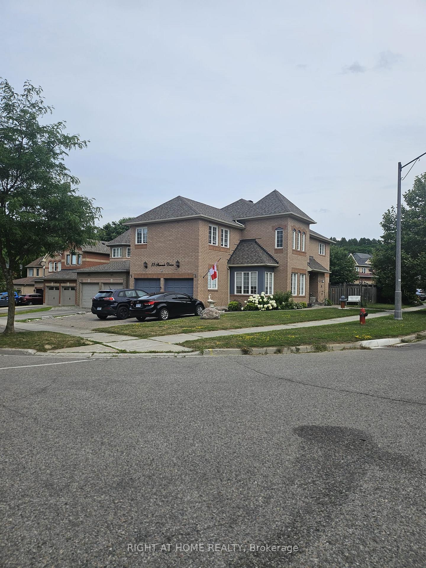 Photo 3 of Unit Basement, 58 Stemmle Drive, Aurora, Aurora Highlands — HOMEH