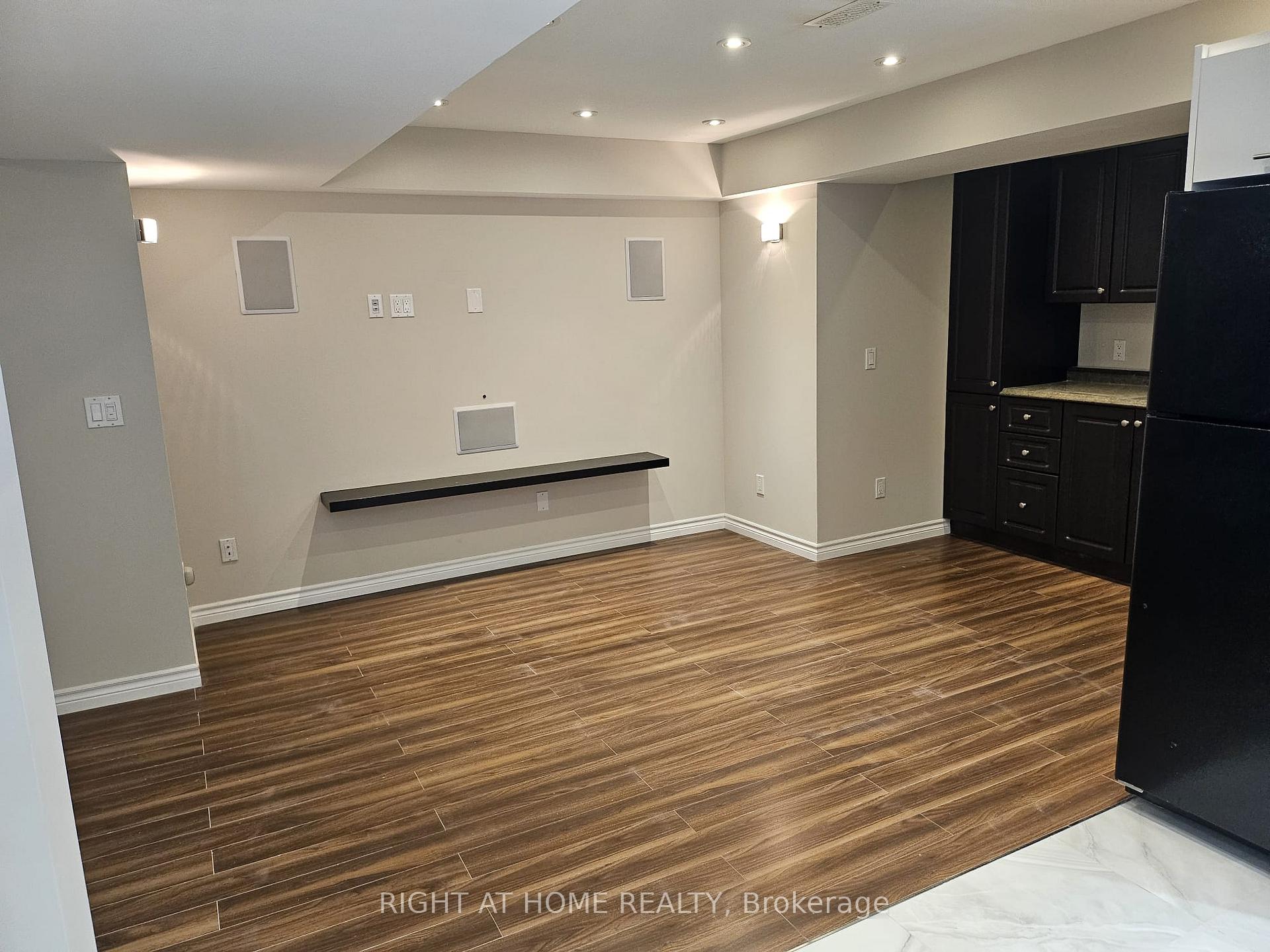 Photo 7 of Unit Basement, 58 Stemmle Drive, Aurora, Aurora Highlands — HOMEH