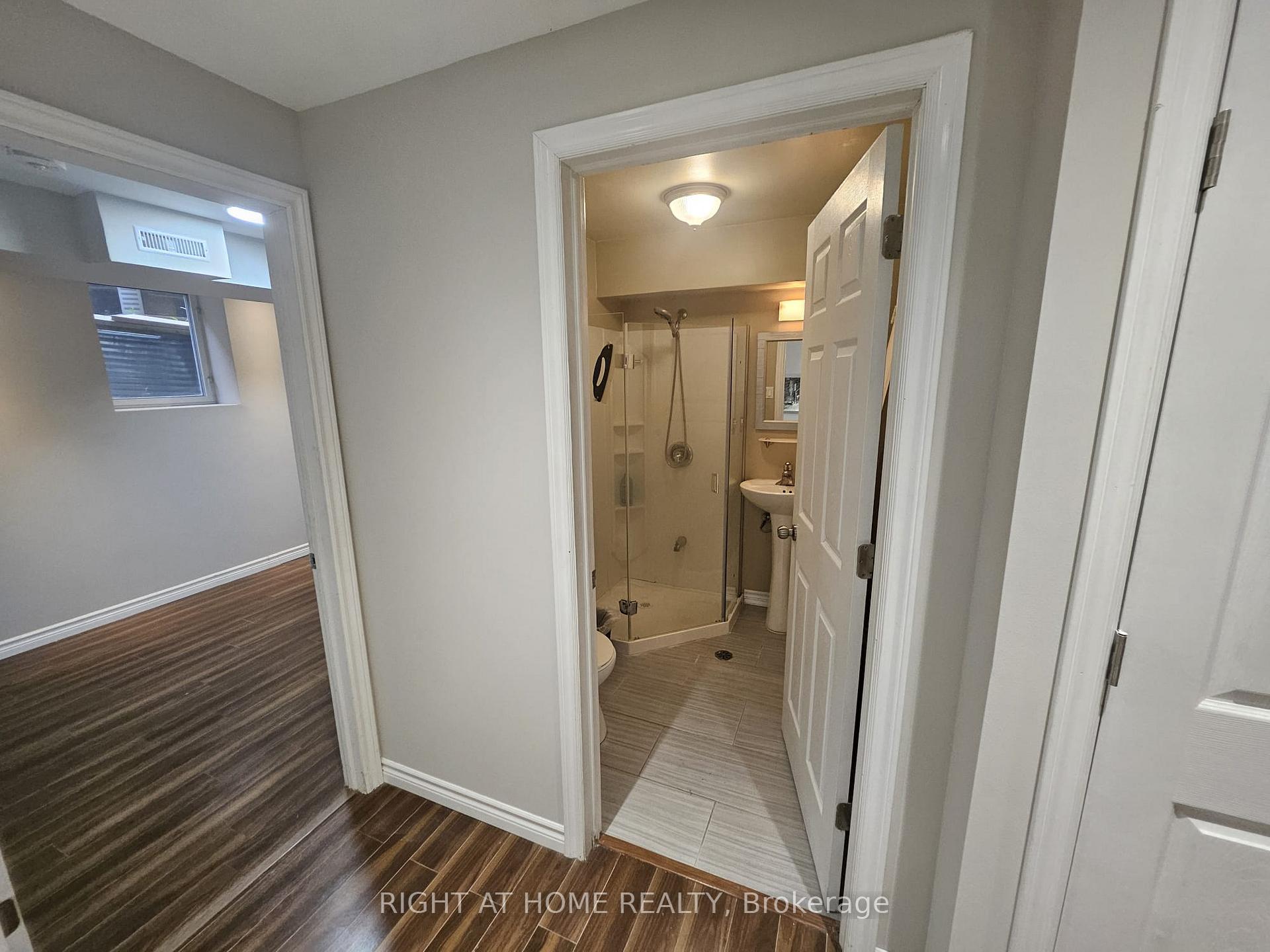 Photo 10 of Unit Basement, 58 Stemmle Drive, Aurora, Aurora Highlands — HOMEH