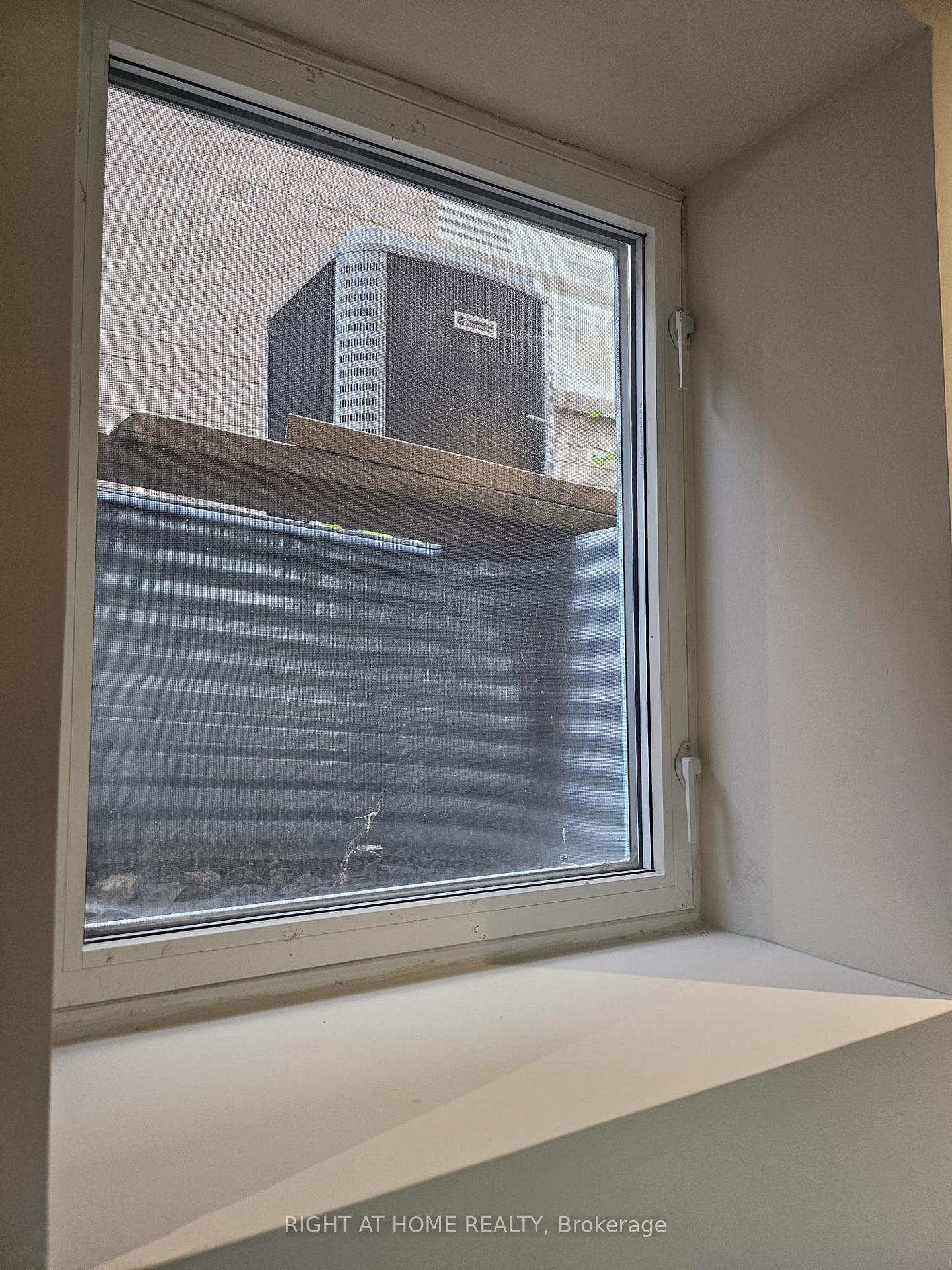 Photo 18 of Unit Basement, 58 Stemmle Drive, Aurora, Aurora Highlands — HOMEH