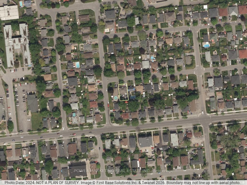 Photo 4 of 320 Fullerton Avenue, Ottawa, Overbrook/Castle Heights — HOMEH