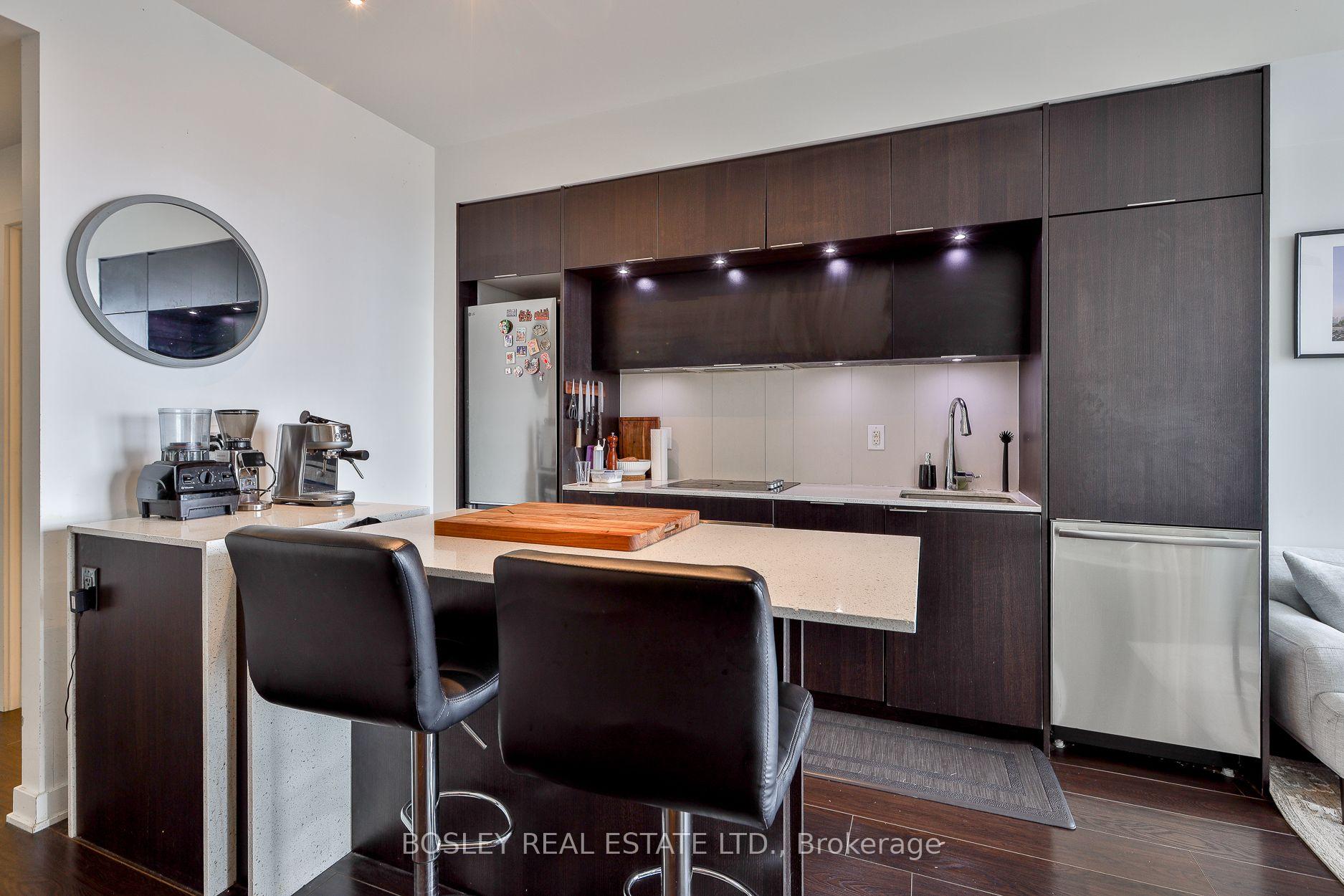 Photo 6 of Unit 2104, 170 Sumach Street, Toronto, Regent Park — HOMEH