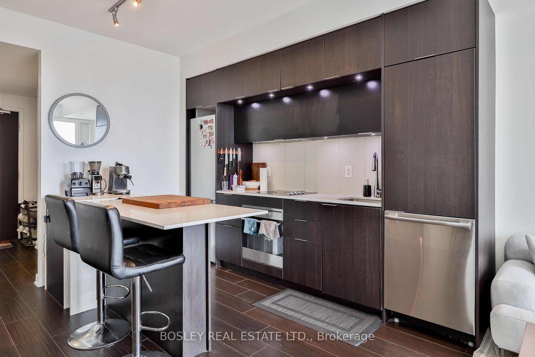 Photo 8 of Unit 2104, 170 Sumach Street, Toronto, Regent Park — HOMEH