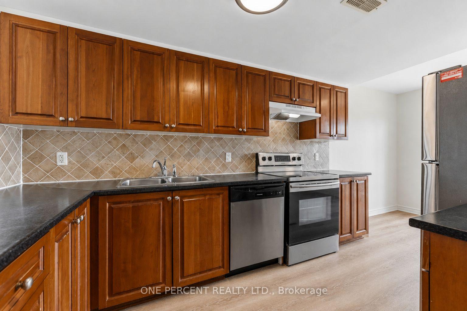 Photo 10 of 610 Lakeridge Drive, Ottawa, Avalon East — HOMEH