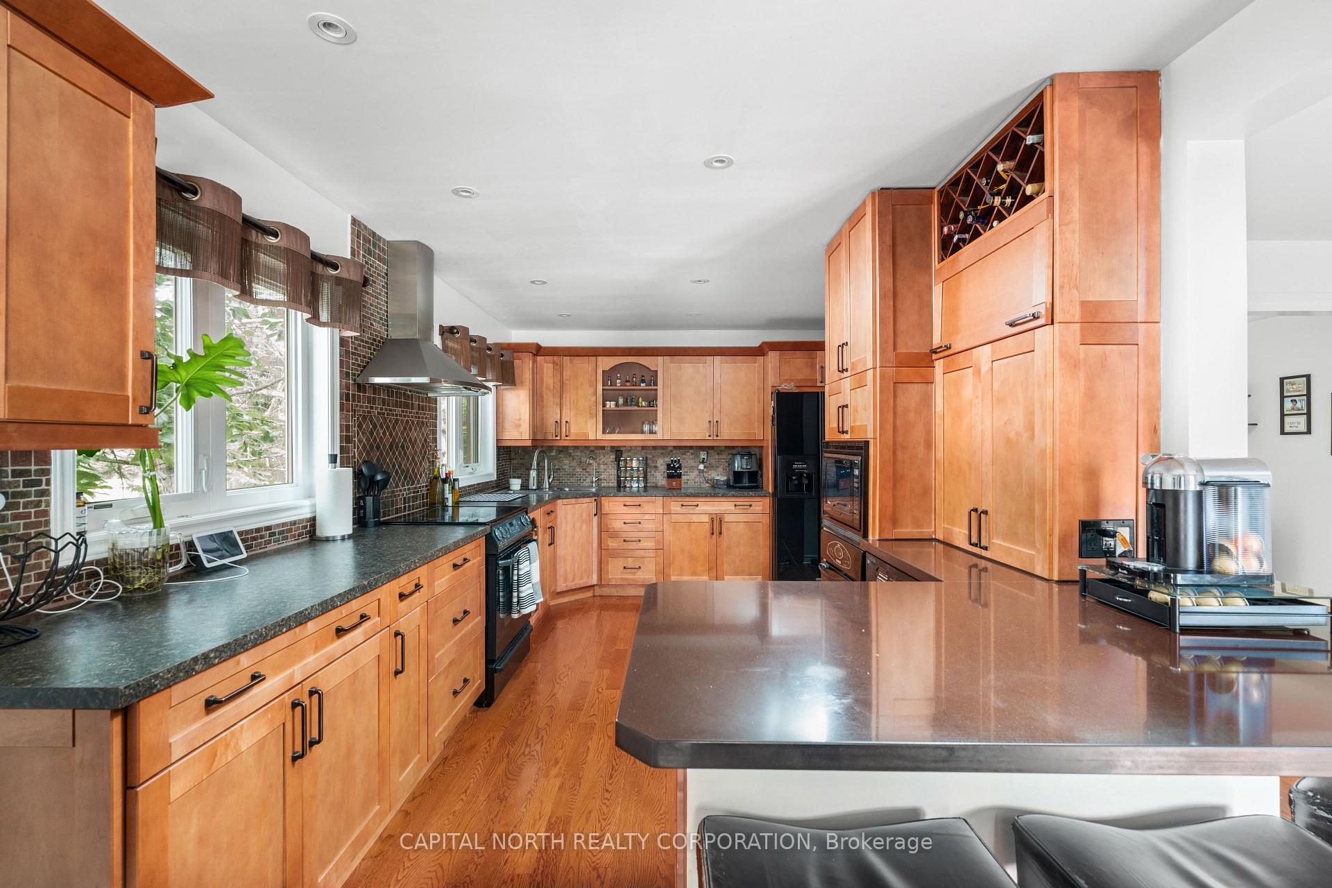 Photo 12 of 56 Ellis Avenue, King, Nobleton — HOMEH