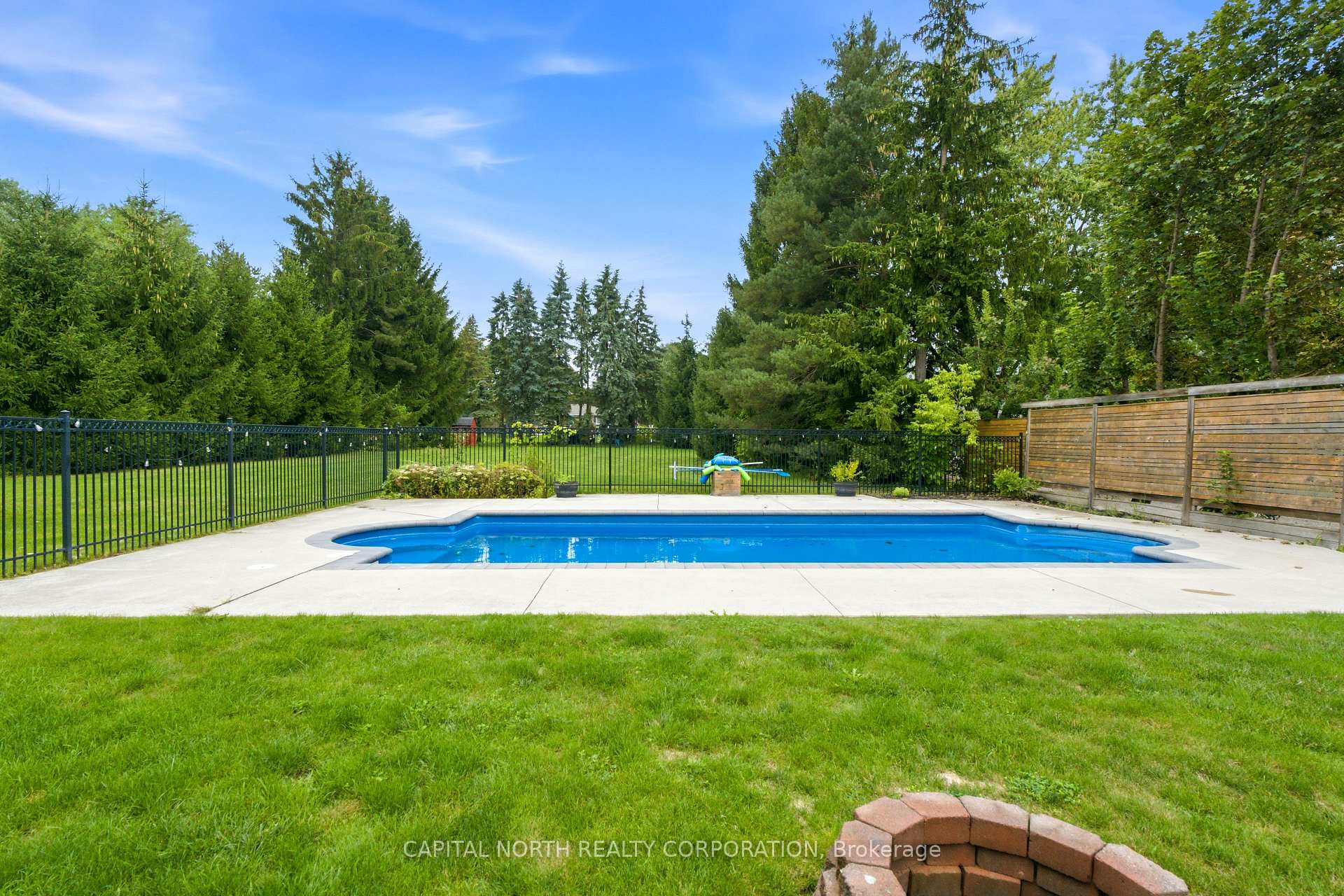 Photo 48 of 56 Ellis Avenue, King, Nobleton — HOMEH
