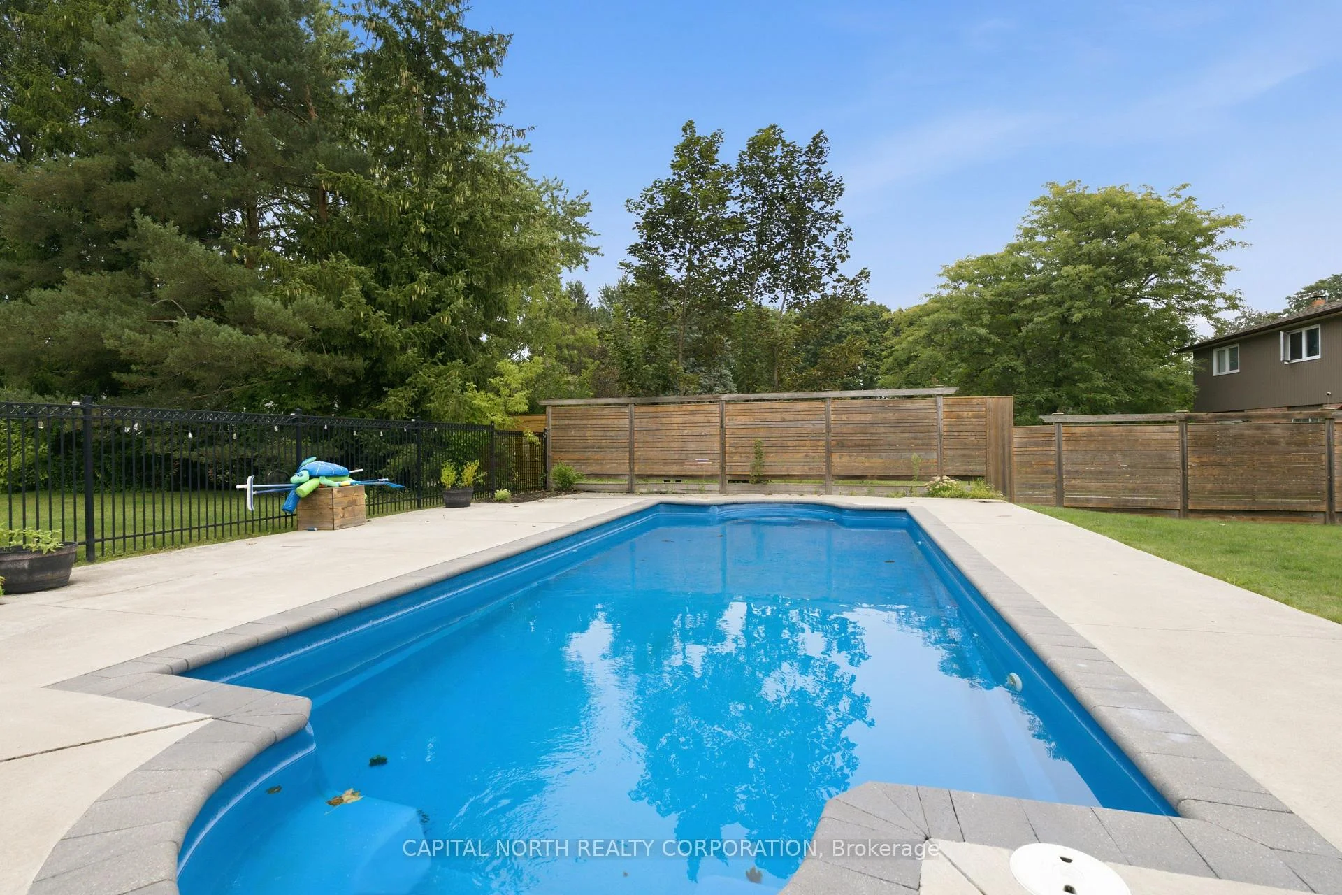 Photo 56 of 56 Ellis Avenue, King, Nobleton — HOMEH