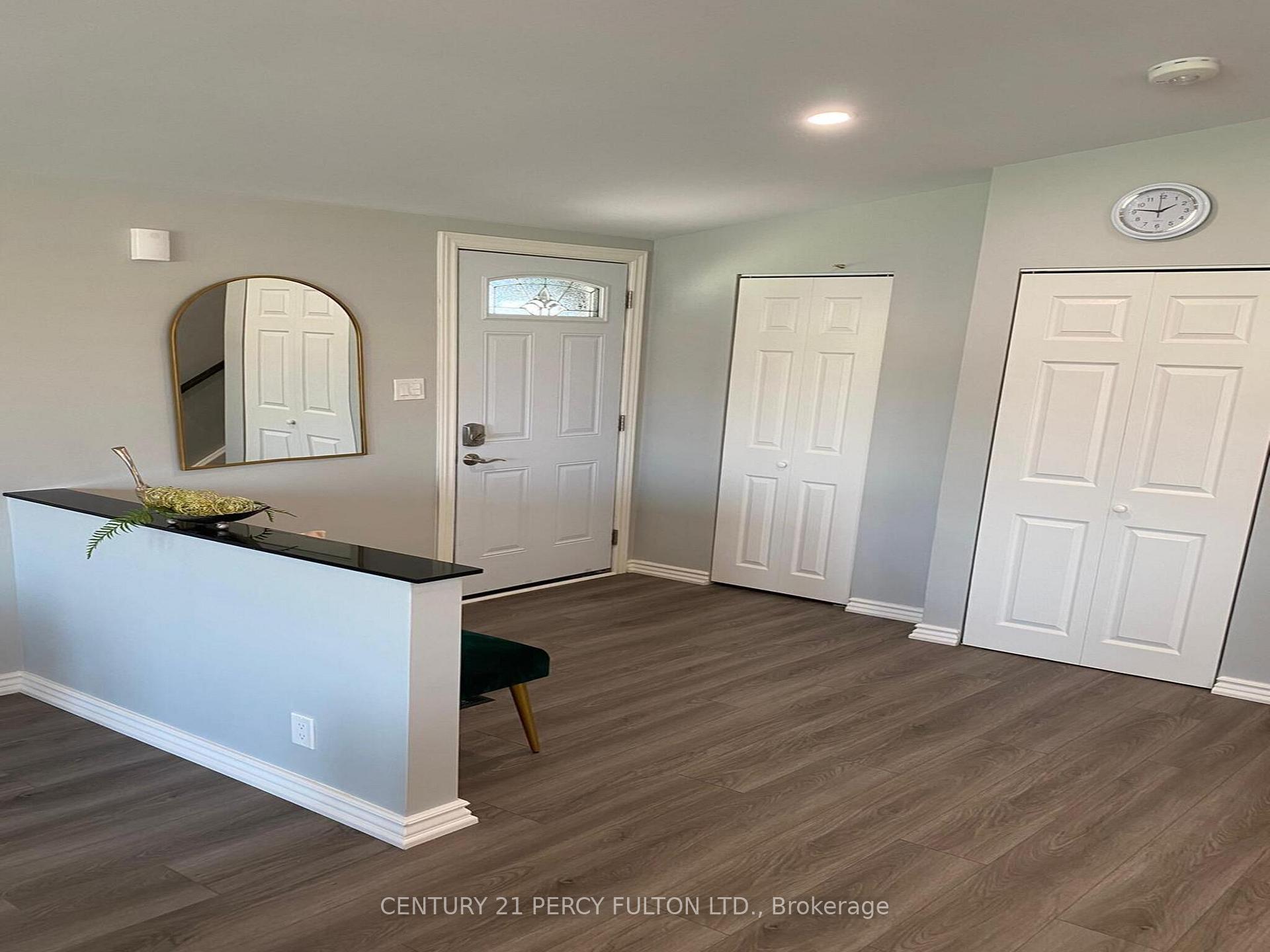 Photo 3 of 876 Antonio Street, Pickering, Bay Ridges — HOMEH