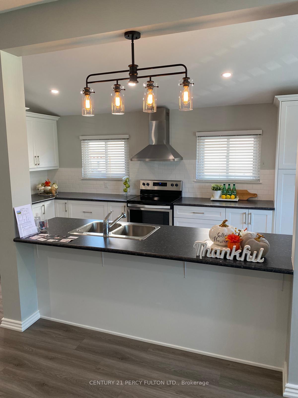 Photo 9 of 876 Antonio Street, Pickering, Bay Ridges — HOMEH