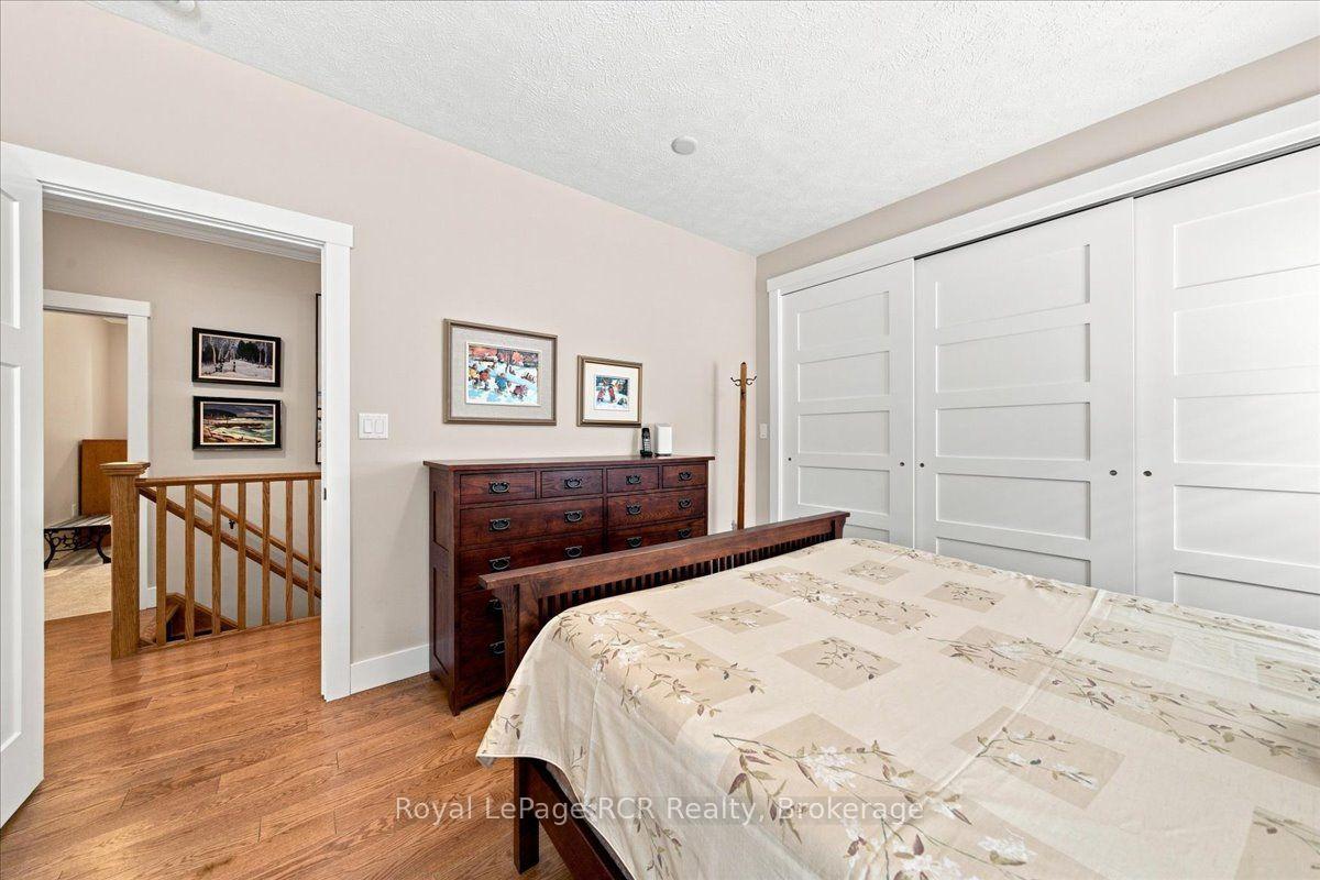 Photo 13 of 323 5th Avenue W, Owen Sound — HOMEH
