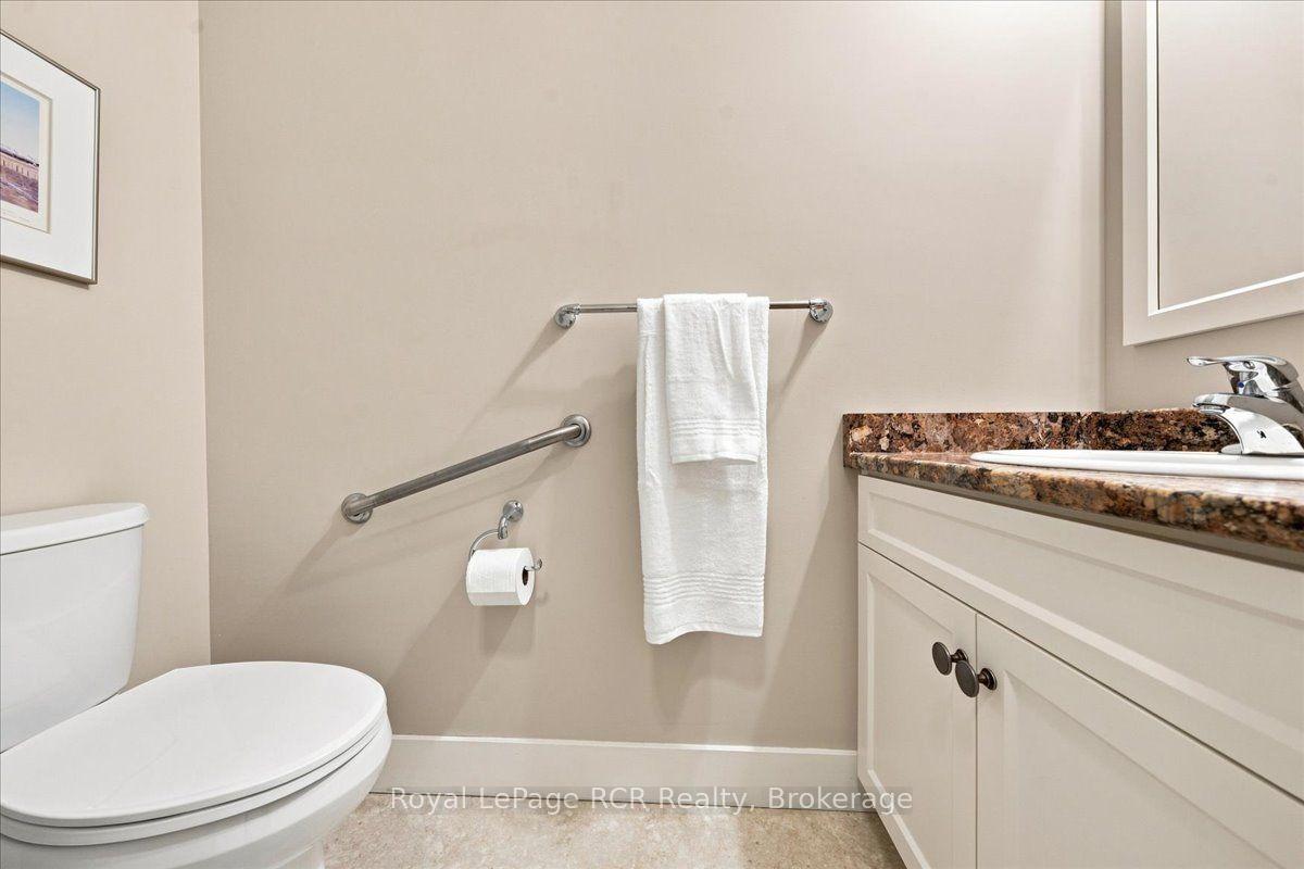 Photo 17 of 323 5th Avenue W, Owen Sound — HOMEH