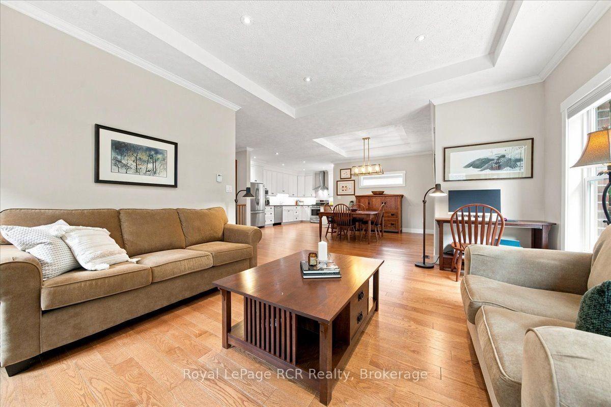 Photo 27 of 323 5th Avenue W, Owen Sound — HOMEH