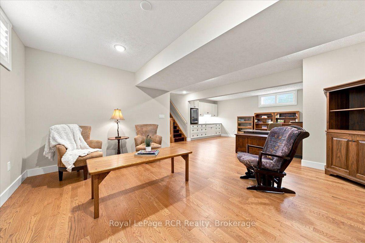 Photo 36 of 323 5th Avenue W, Owen Sound — HOMEH