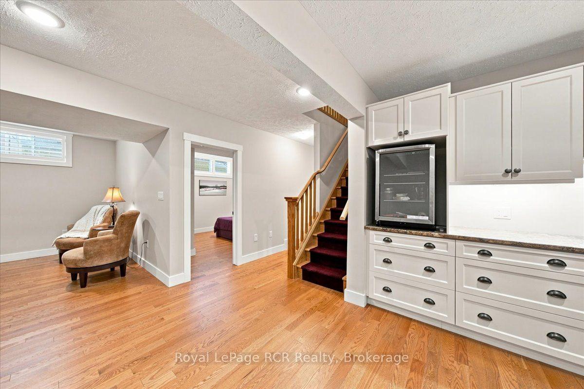 Photo 37 of 323 5th Avenue W, Owen Sound — HOMEH