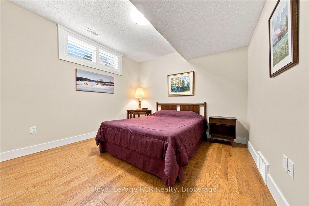Photo 38 of 323 5th Avenue W, Owen Sound — HOMEH