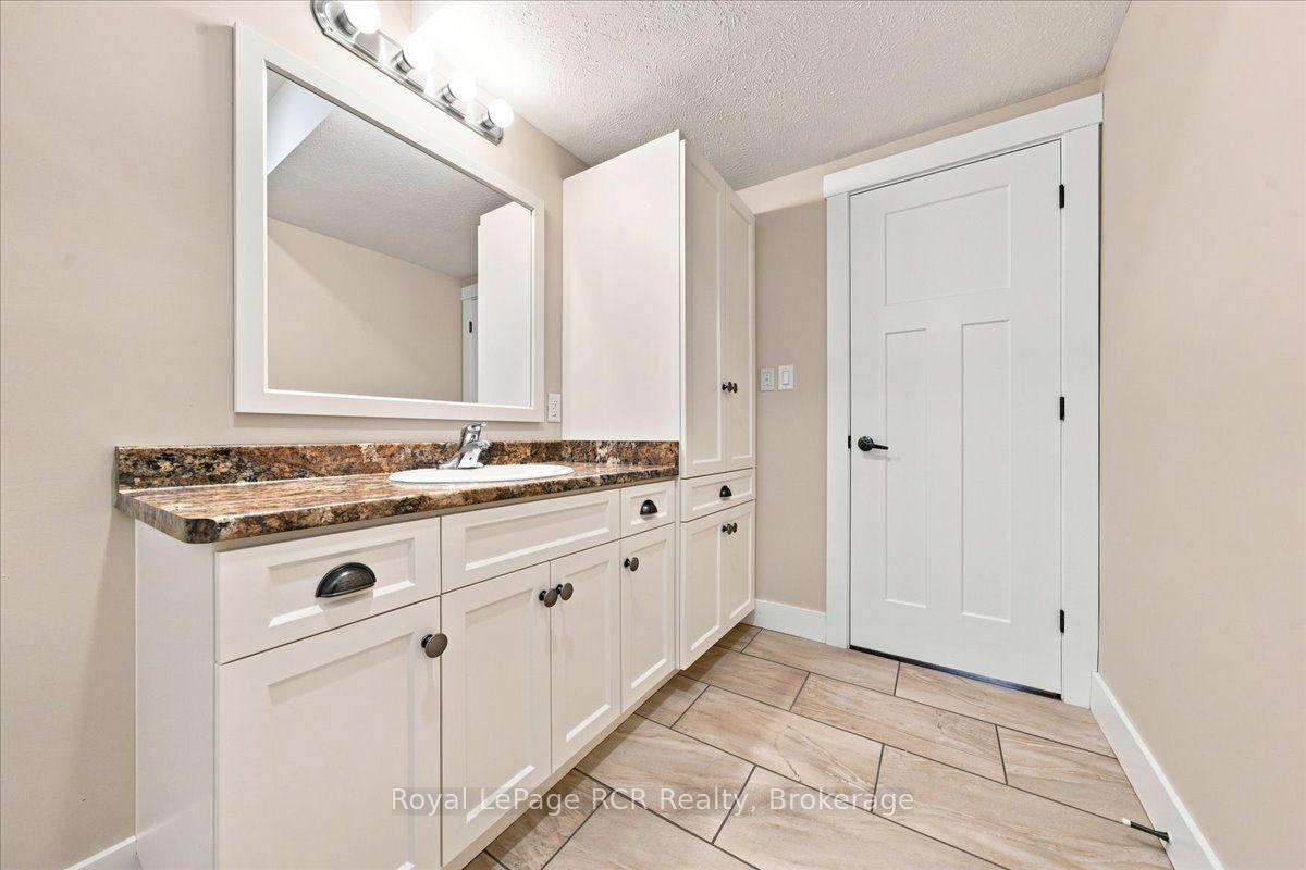 Photo 42 of 323 5th Avenue W, Owen Sound — HOMEH