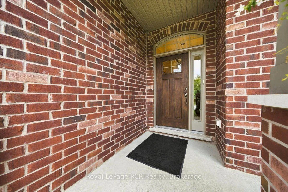 Photo 7 of 323 5th Avenue W, Owen Sound — HOMEH