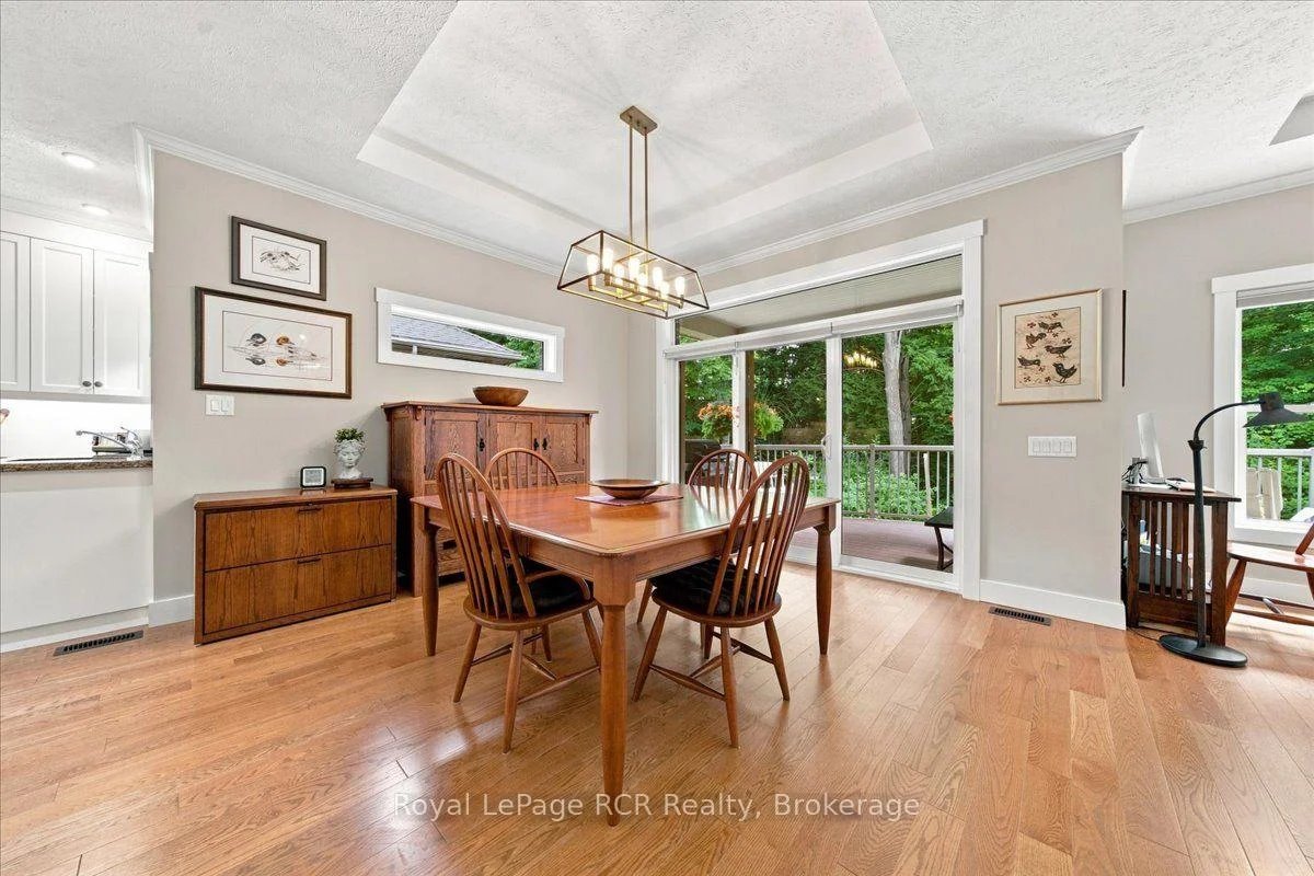 Photo 25 of 323 5th Avenue W, Owen Sound — HOMEH