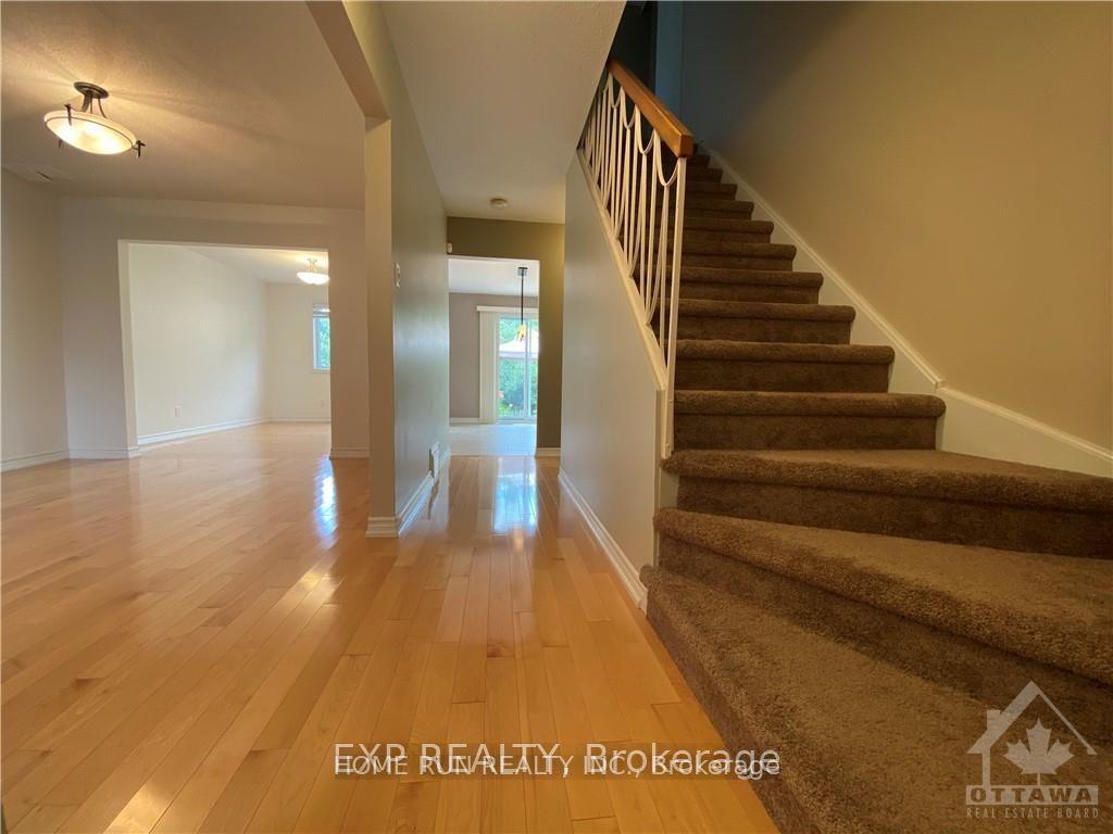 Photo 2 of 34 Brockington Crescent, Ottawa, Tanglewood — HOMEH