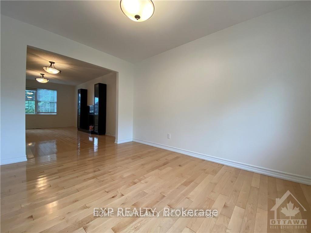 Photo 6 of 34 Brockington Crescent, Ottawa, Tanglewood — HOMEH