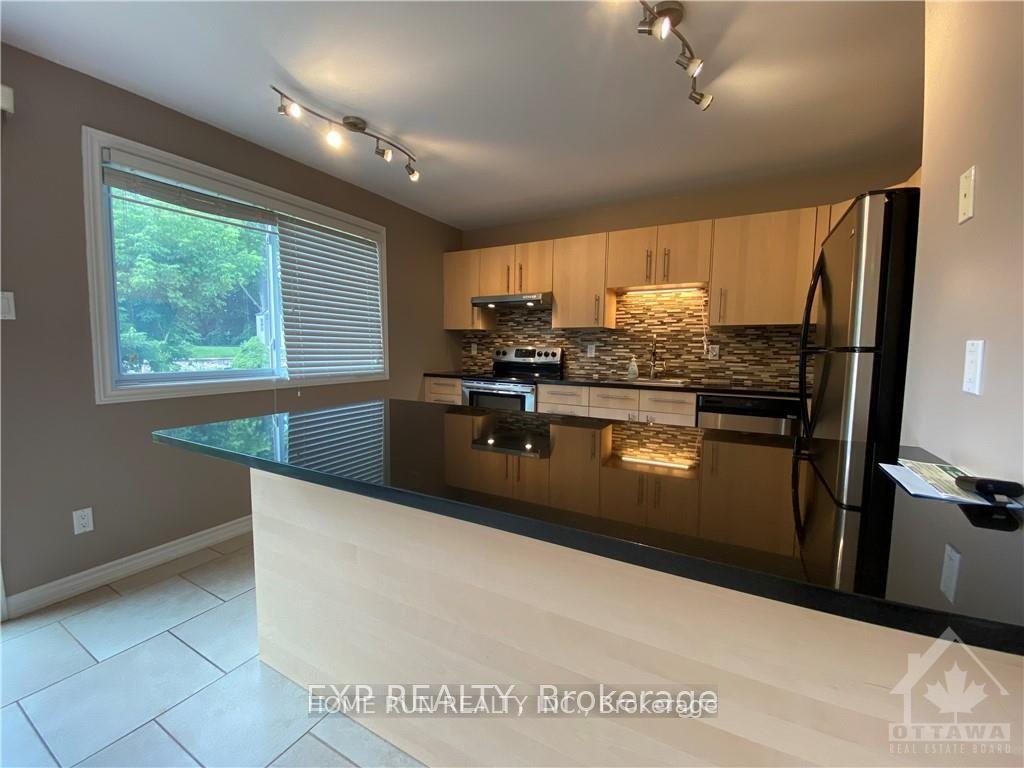 Photo 8 of 34 Brockington Crescent, Ottawa, Tanglewood — HOMEH