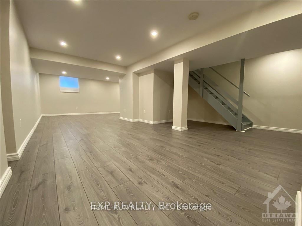 Photo 14 of 34 Brockington Crescent, Ottawa, Tanglewood — HOMEH