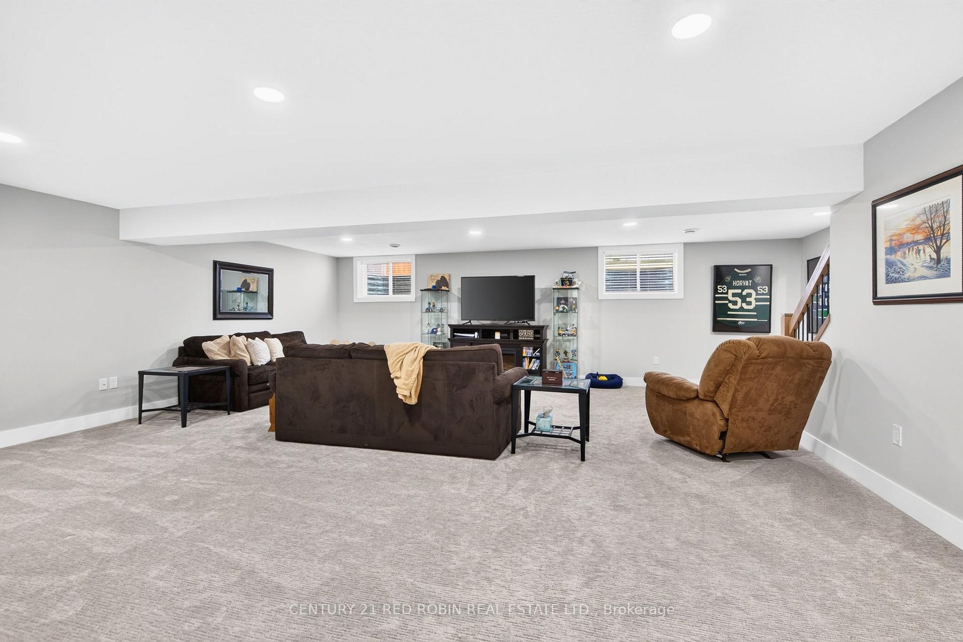 Photo 26 of 35 Elliot Street, Strathroy-Caradoc, SE — HOMEH