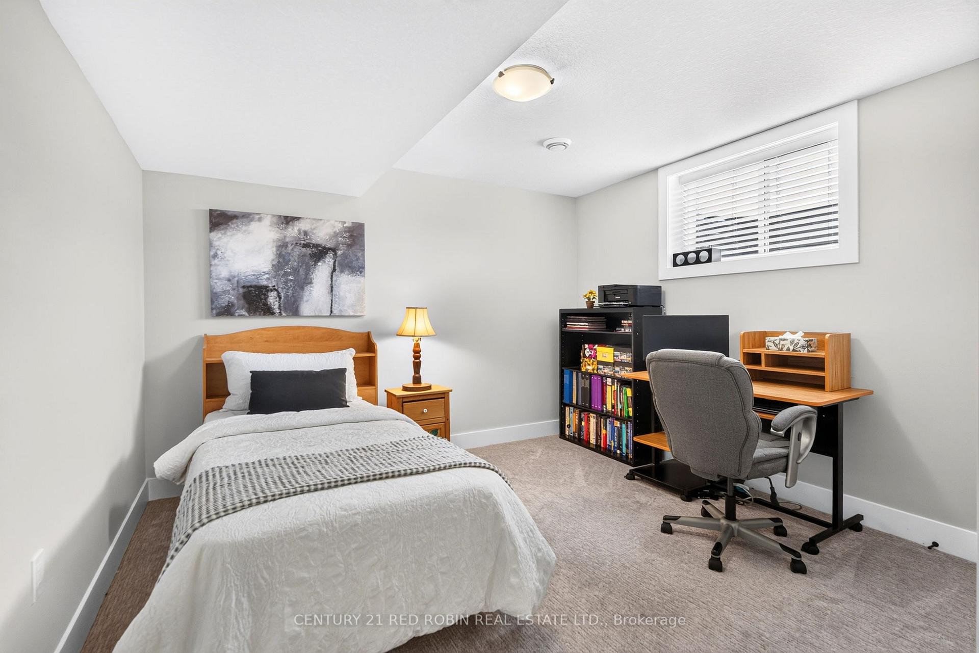 Photo 27 of 35 Elliot Street, Strathroy-Caradoc, SE — HOMEH