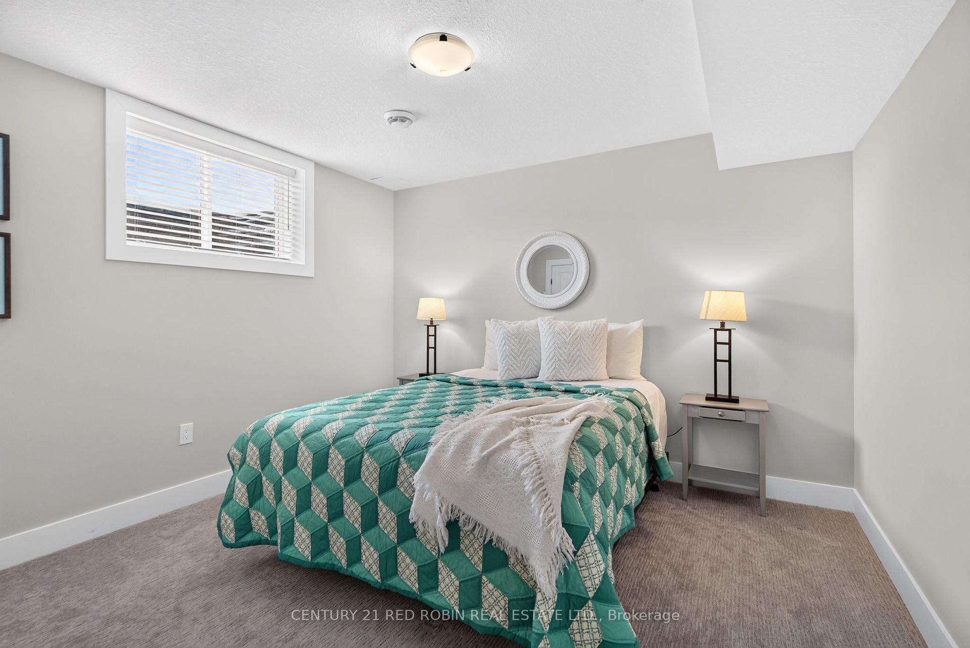 Photo 29 of 35 Elliot Street, Strathroy-Caradoc, SE — HOMEH