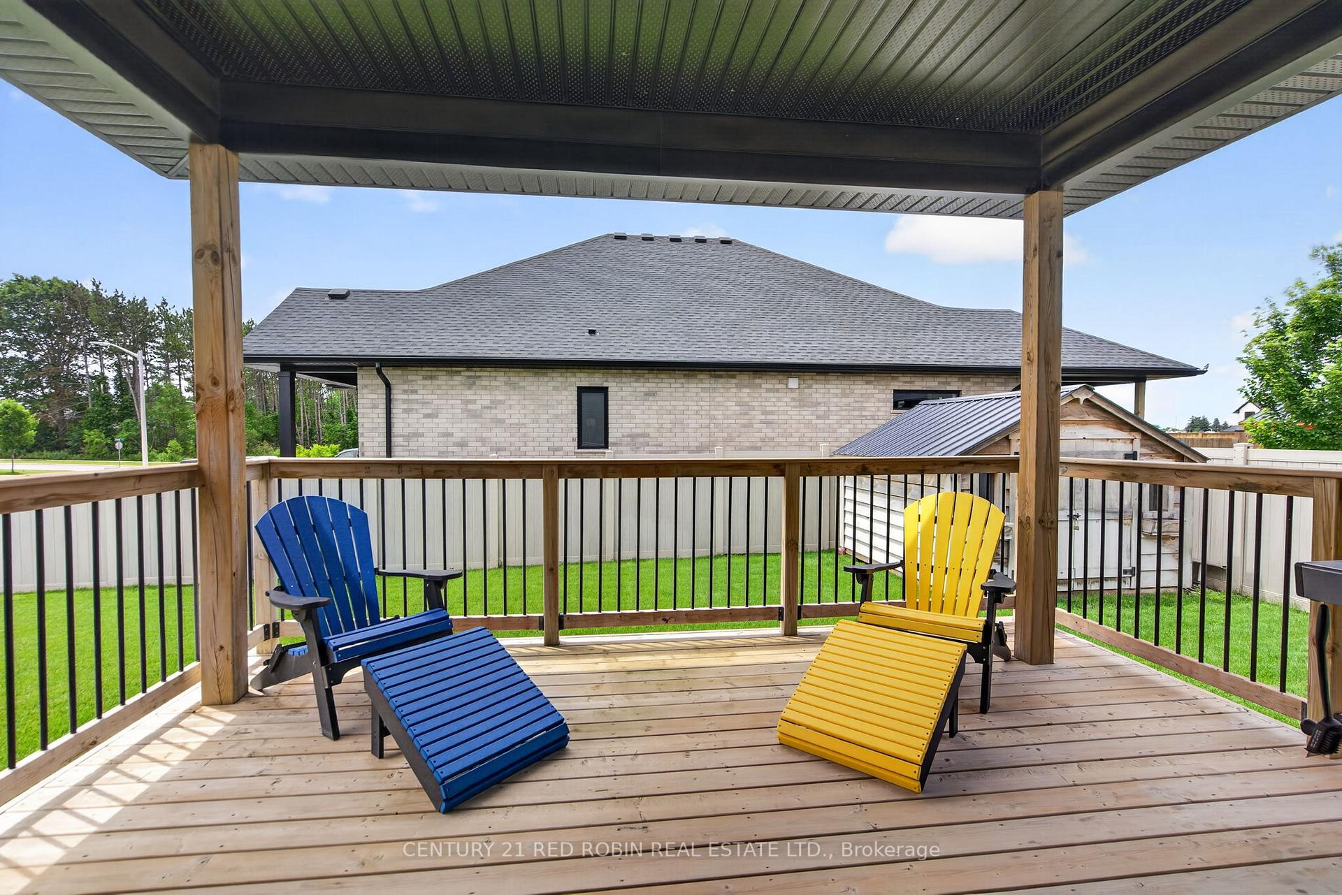 Photo 33 of 35 Elliot Street, Strathroy-Caradoc, SE — HOMEH