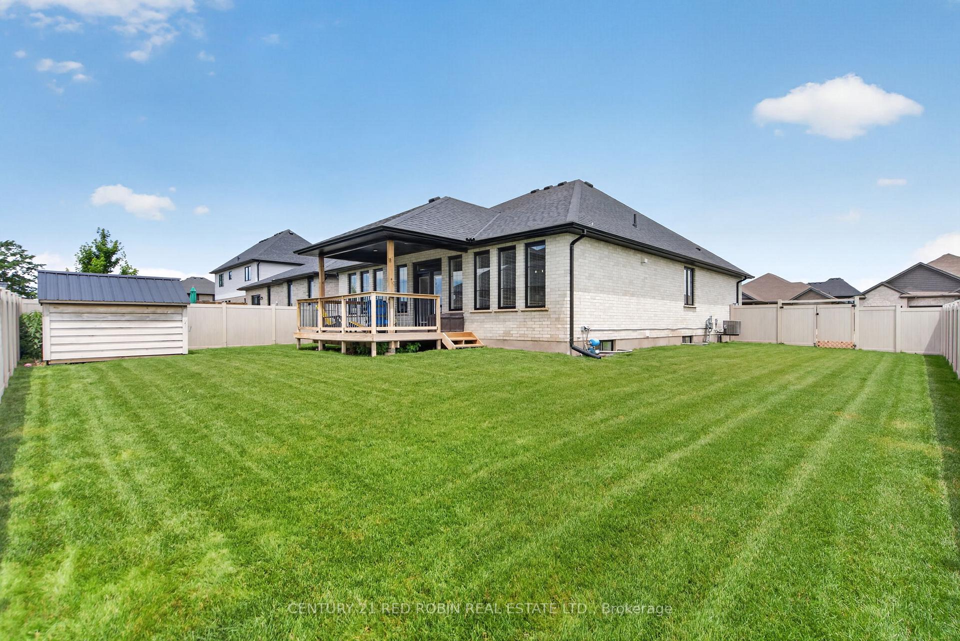 Photo 38 of 35 Elliot Street, Strathroy-Caradoc, SE — HOMEH