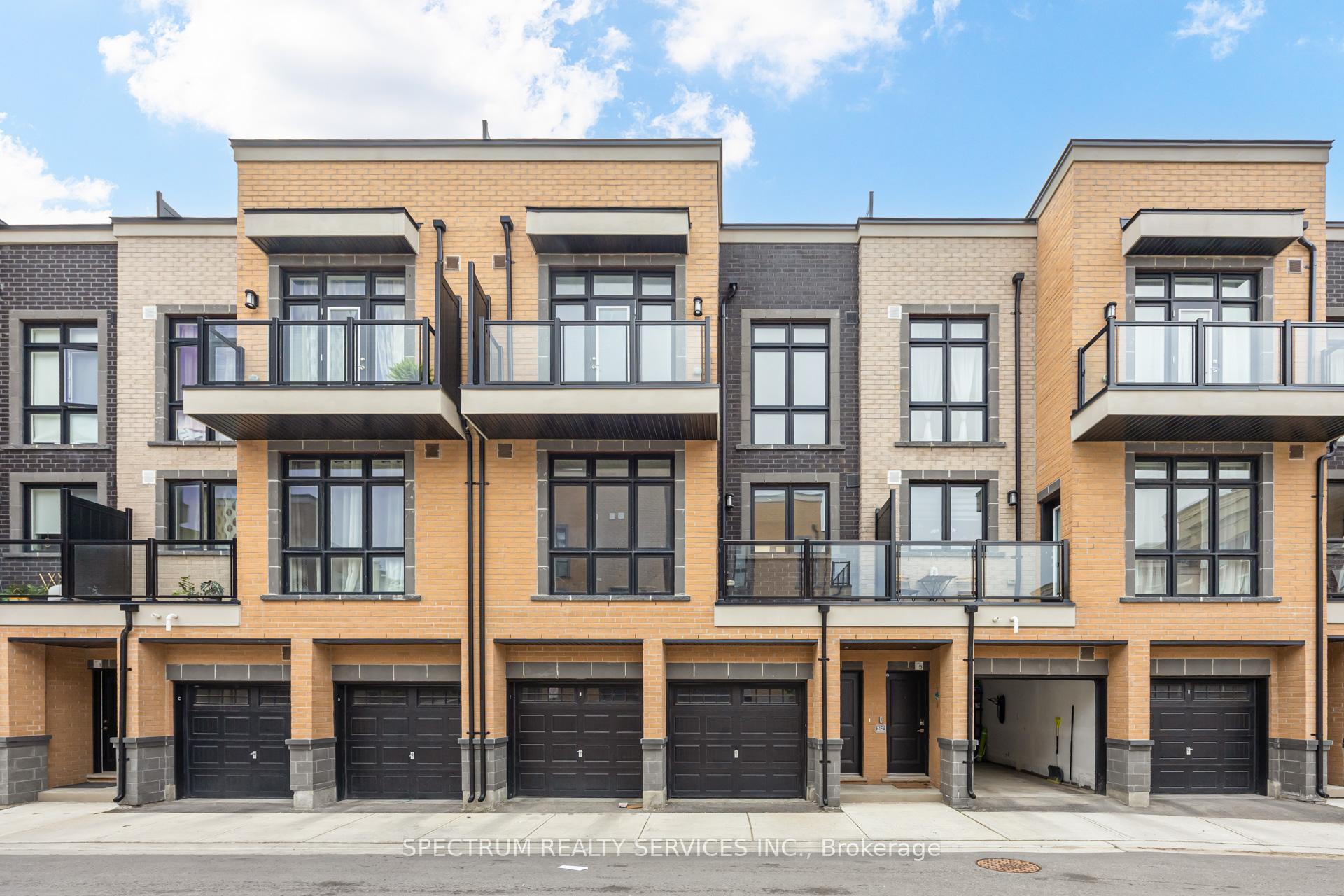 Photo 1 of Unit 3, 7 Phelps Lane, Richmond Hill, Oak Ridges — HOMEH