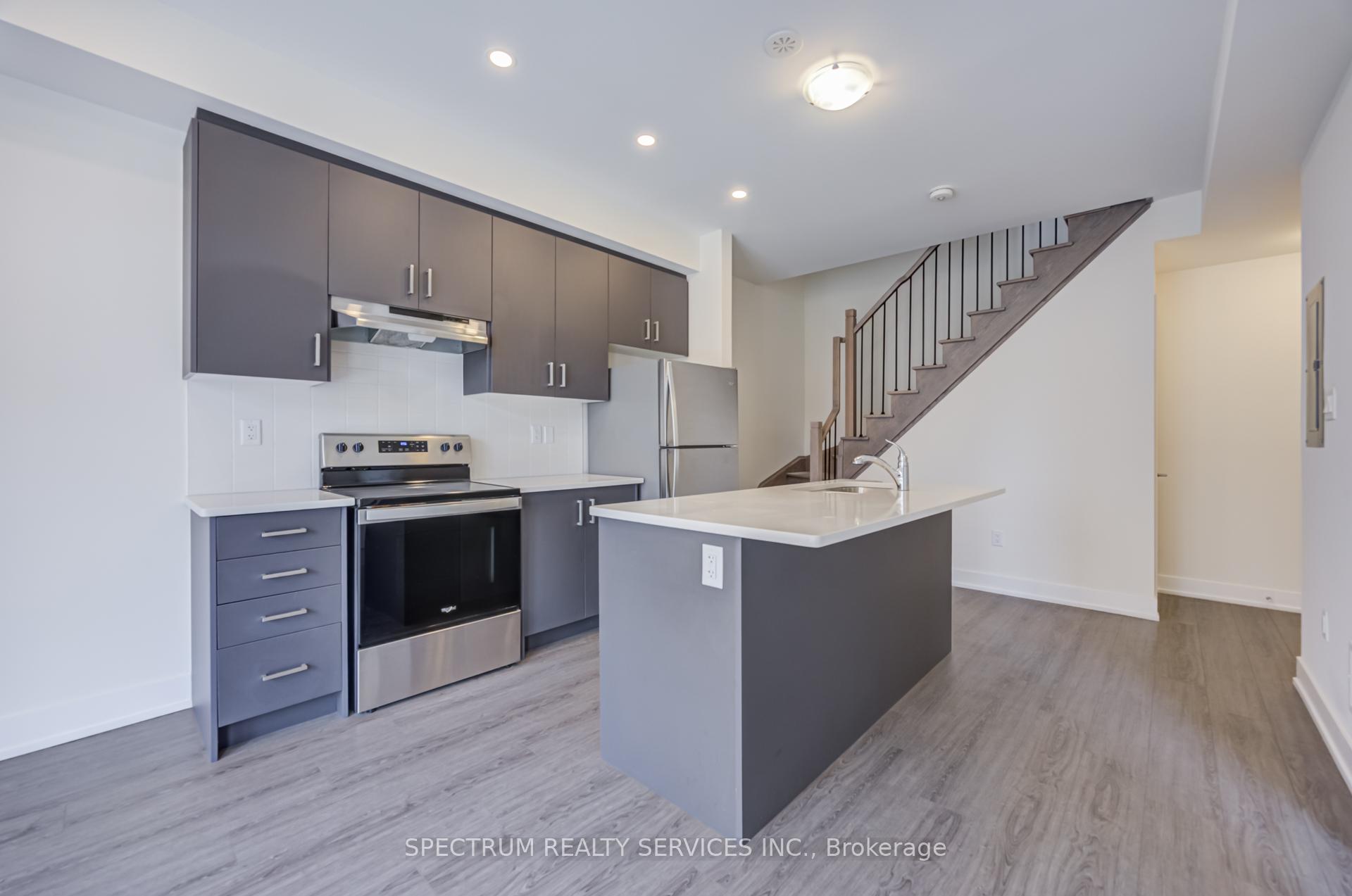 Photo 10 of Unit 3, 7 Phelps Lane, Richmond Hill, Oak Ridges — HOMEH