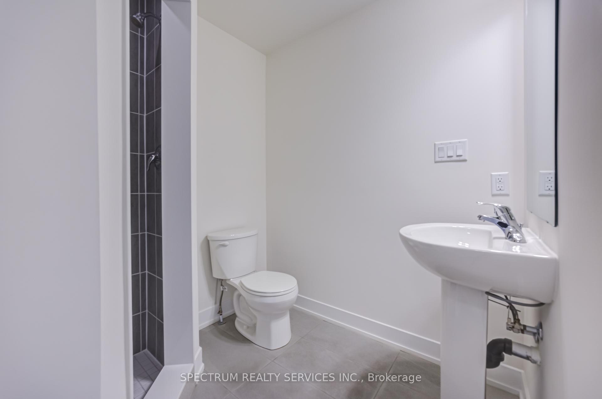 Photo 15 of Unit 3, 7 Phelps Lane, Richmond Hill, Oak Ridges — HOMEH