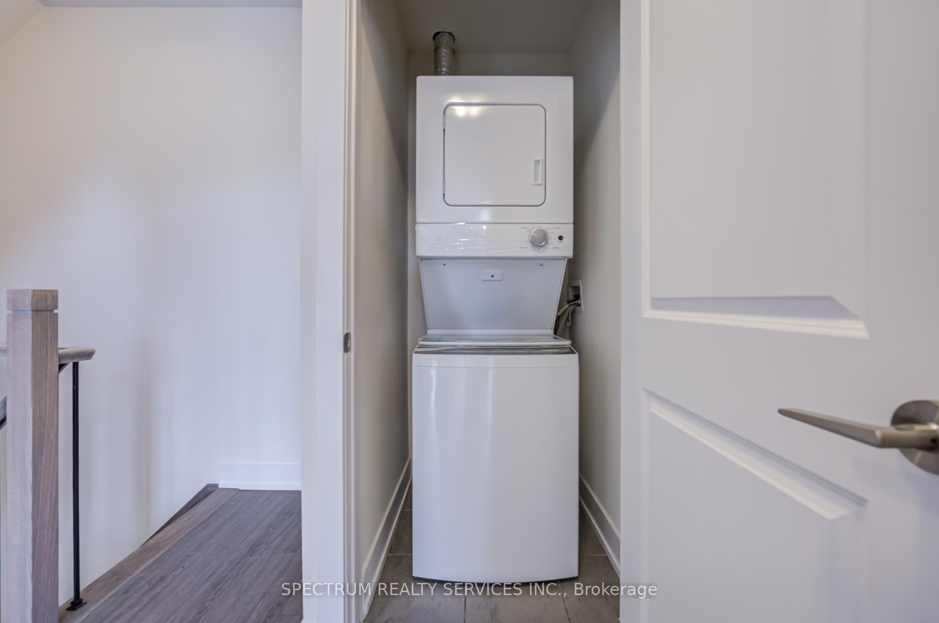 Photo 27 of Unit 3, 7 Phelps Lane, Richmond Hill, Oak Ridges — HOMEH