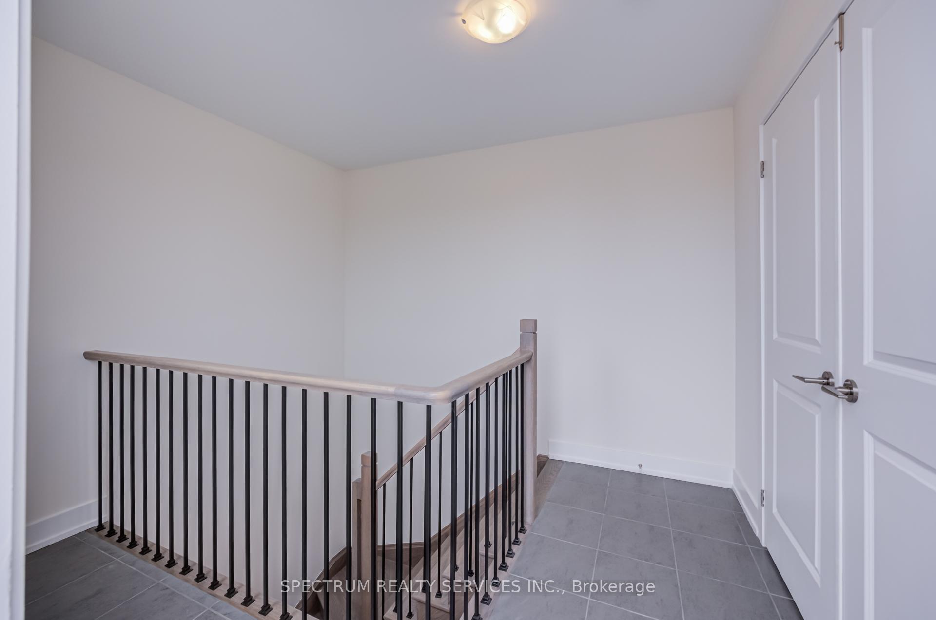 Photo 28 of Unit 3, 7 Phelps Lane, Richmond Hill, Oak Ridges — HOMEH
