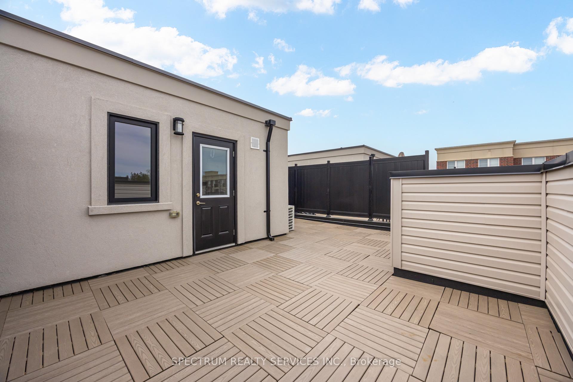 Photo 29 of Unit 3, 7 Phelps Lane, Richmond Hill, Oak Ridges — HOMEH