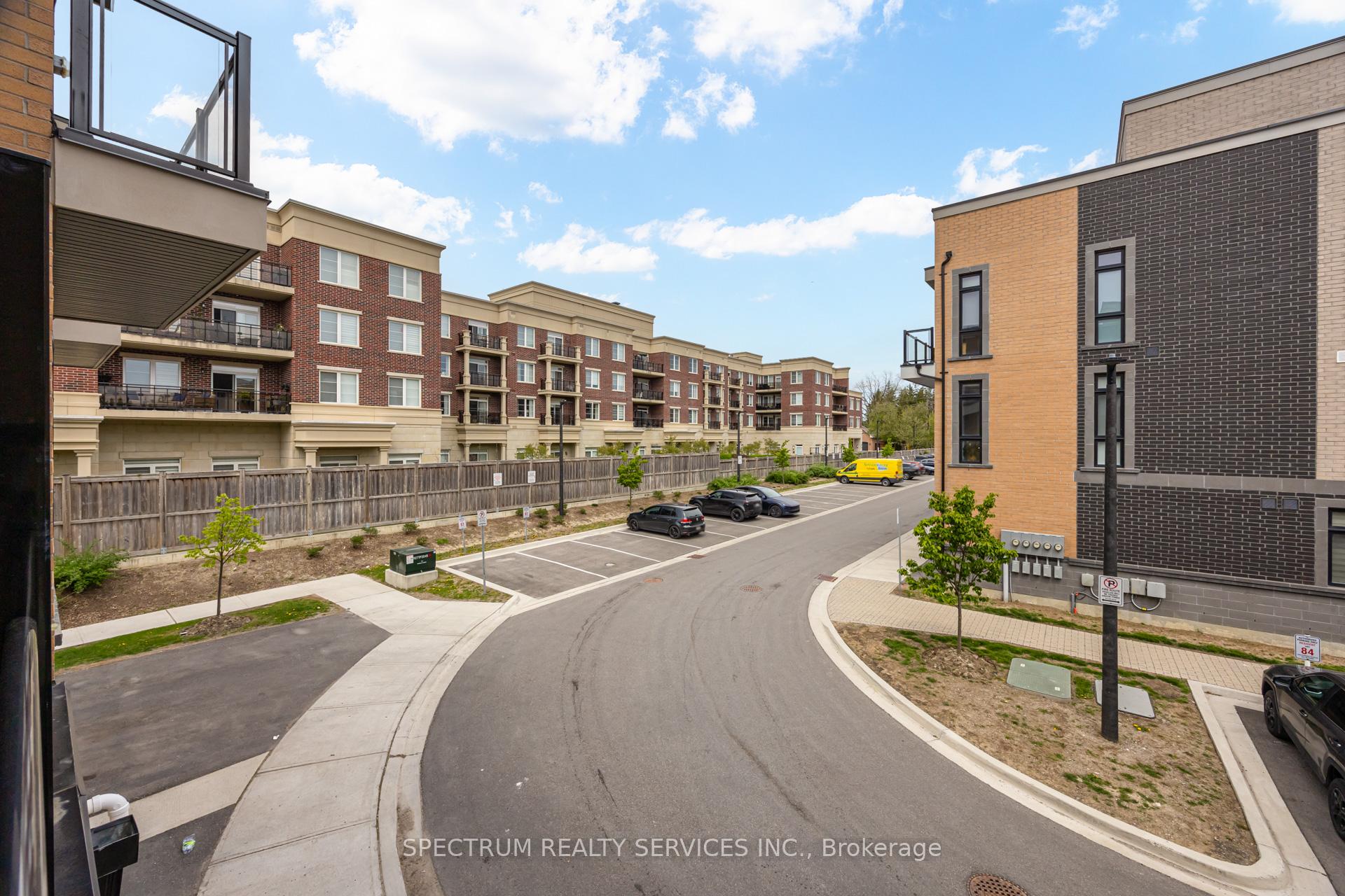 Photo 38 of Unit 3, 7 Phelps Lane, Richmond Hill, Oak Ridges — HOMEH