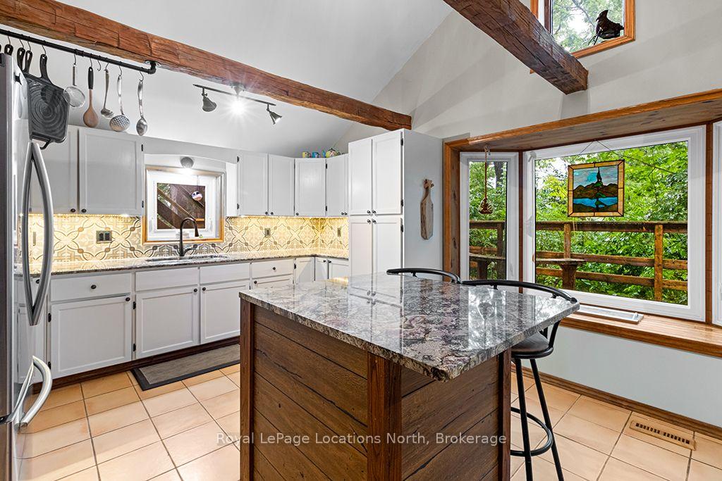 Photo 9 of 105 Craig Street, North Middlesex, Ailsa Craig — HOMEH