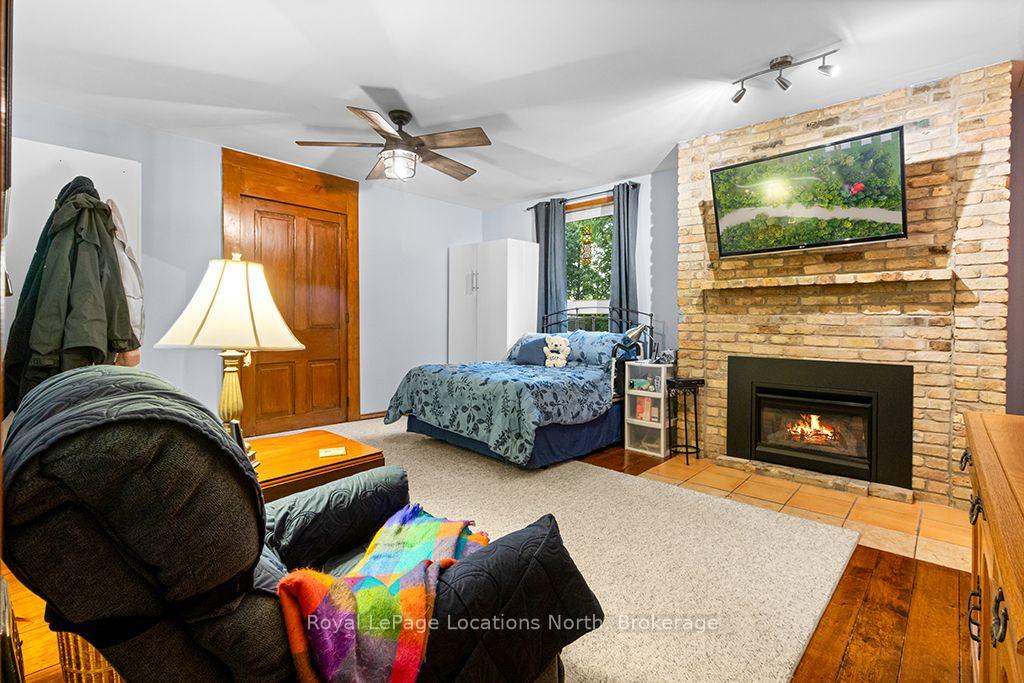 Photo 17 of 105 Craig Street, North Middlesex, Ailsa Craig — HOMEH