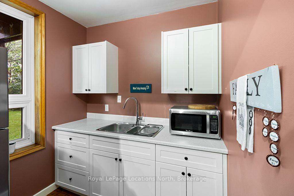 Photo 19 of 105 Craig Street, North Middlesex, Ailsa Craig — HOMEH