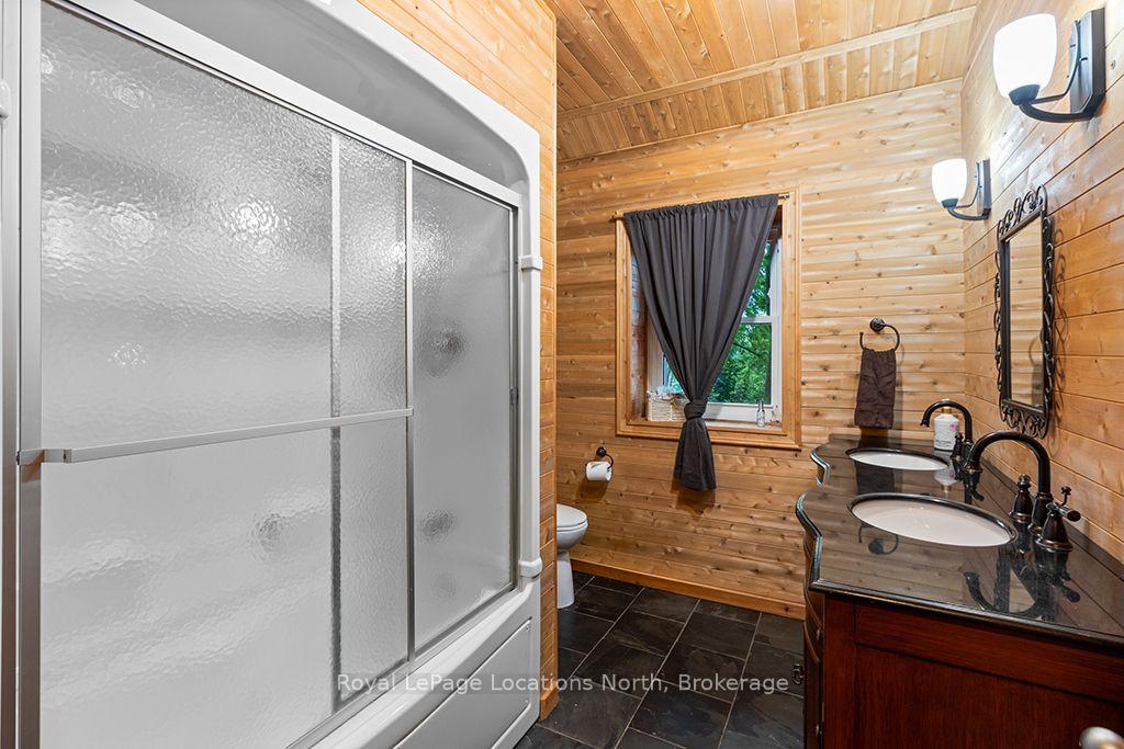 Photo 35 of 105 Craig Street, North Middlesex, Ailsa Craig — HOMEH