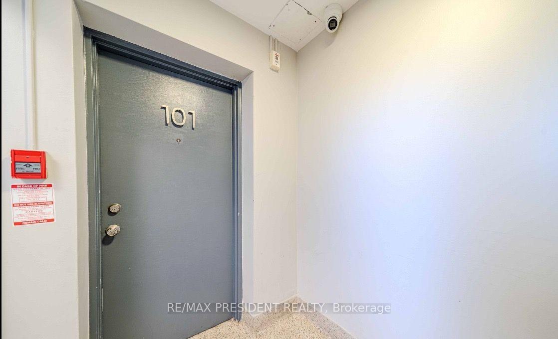 Photo of Unit 101, 219 Wilson Avenue