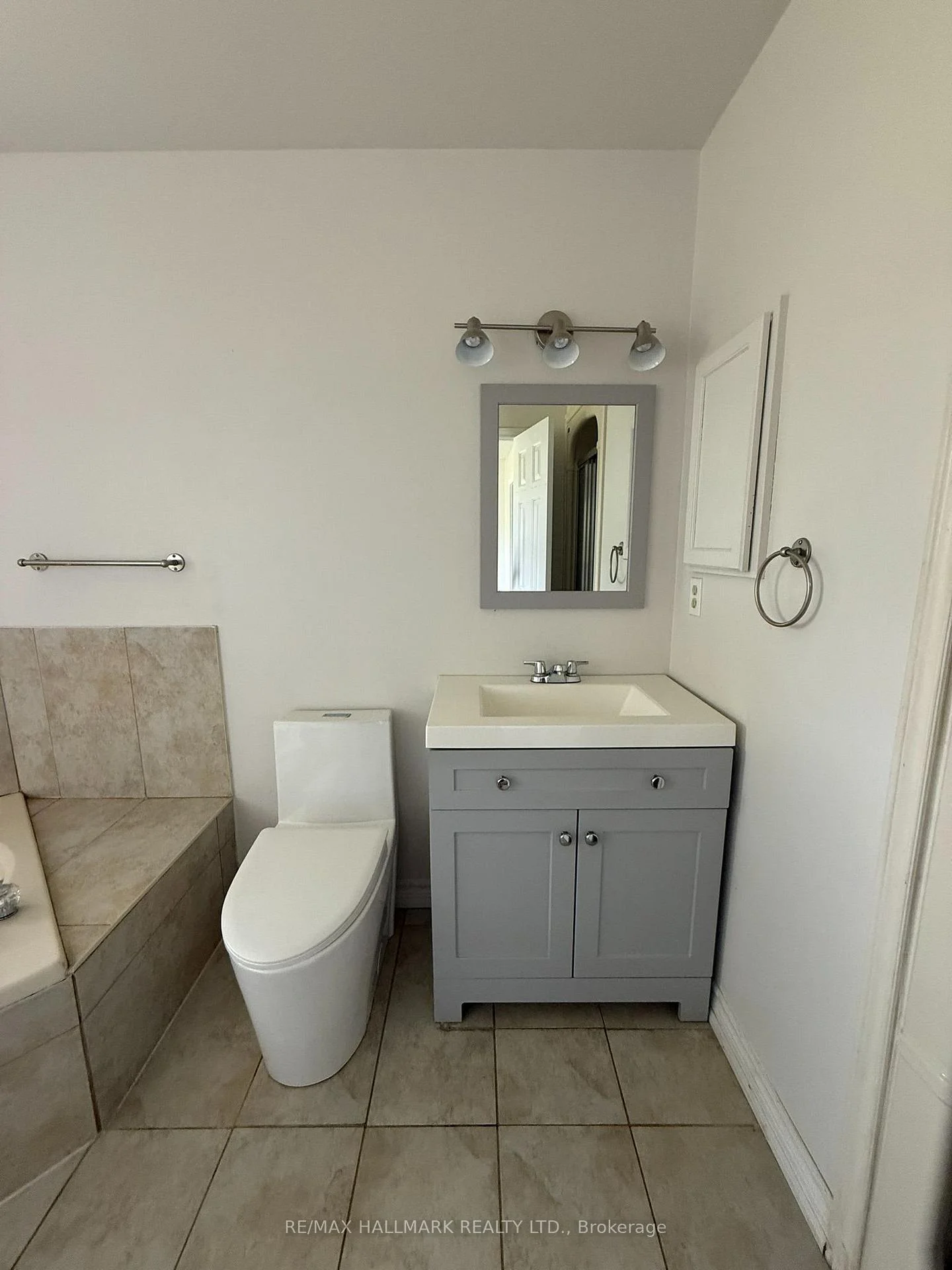 Photo 19 of Unit 46 (E11), 1665 Nash Road, Clarington, Courtice — HOMEH
