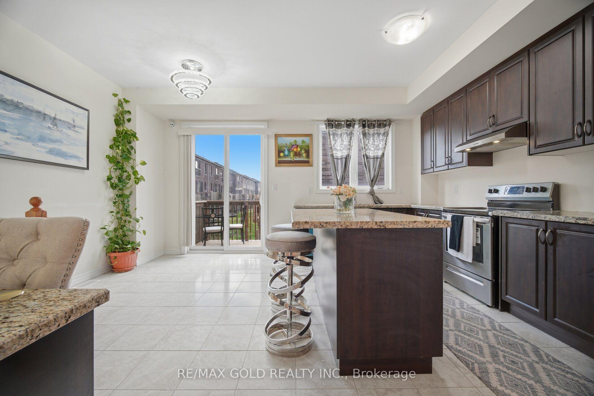 Photo 14 of 9 Arcola Street, Brampton, Goreway Drive Corridor — HOMEH