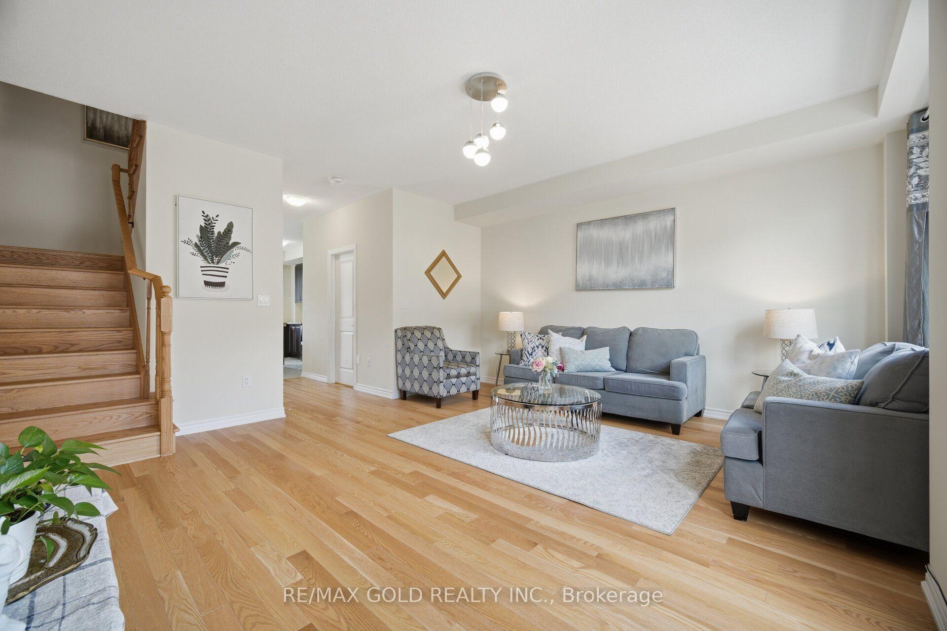 Photo 17 of 9 Arcola Street, Brampton, Goreway Drive Corridor — HOMEH