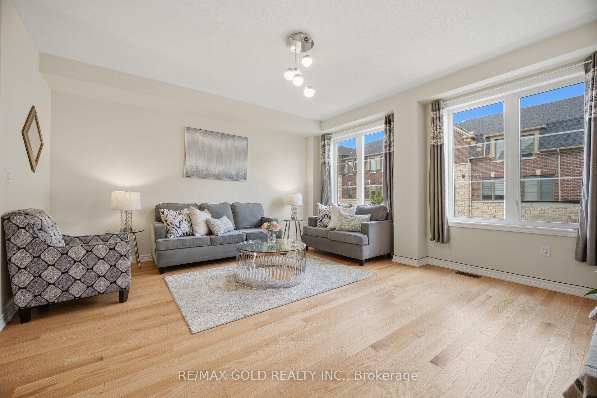 Photo 20 of 9 Arcola Street, Brampton, Goreway Drive Corridor — HOMEH
