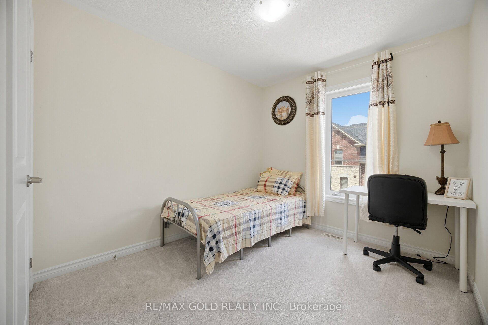 Photo 28 of 9 Arcola Street, Brampton, Goreway Drive Corridor — HOMEH