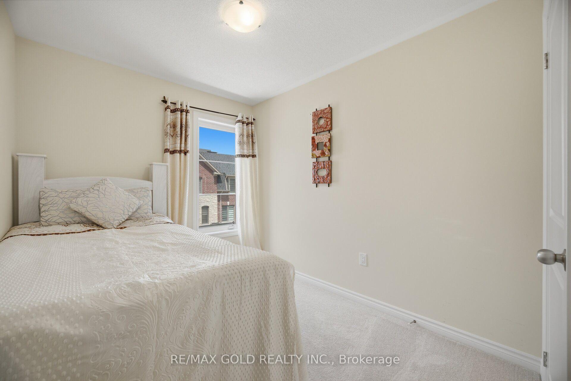 Photo 29 of 9 Arcola Street, Brampton, Goreway Drive Corridor — HOMEH